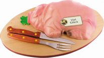 Odenwälder Marzipan Schwein auf Vesperbrett m Bestk. i. C. 1000g